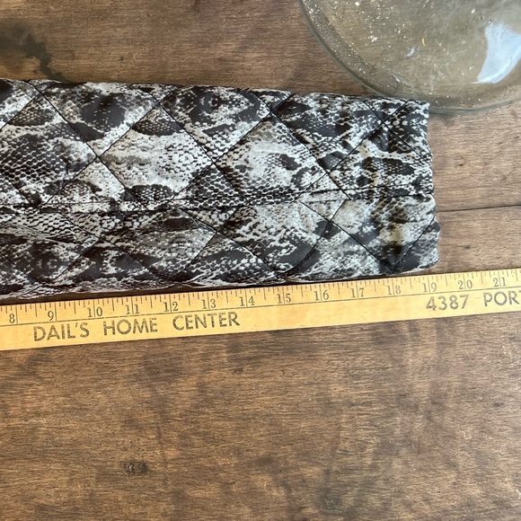 Jones New York Front Zip Quilted Jacket Medium Lined Padded Belt Tie Grey $169 - Picture 11 of 13